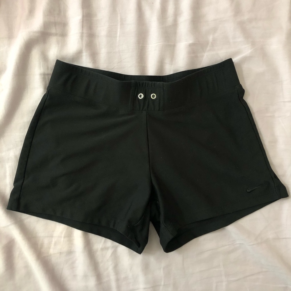 Black Nike dryfit shorts